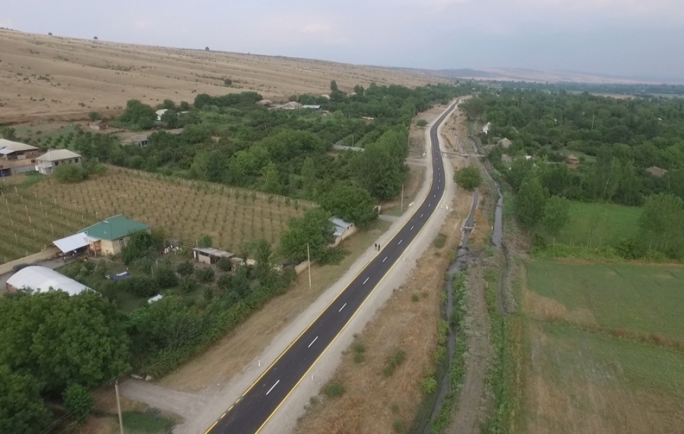 Qəbələdə 37 kilometrlik 2 avtomobil yolu yenidən qurulub