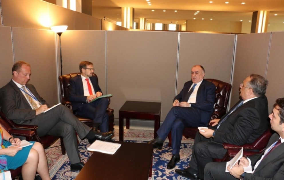 Le ministre azerbaïdjanais des Affaires étrangères rencontre le secrétaire général de l’OSCE