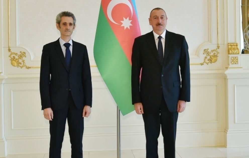 Prezident İlham Əliyev Fransanın Azərbaycanda yeni təyin olunmuş səfirinin etimadnaməsini qəbul edib