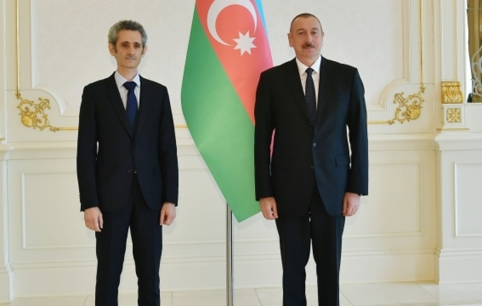 Президент Ильхам Алиев принял верительные грамоты новоназначенного посла Франции в Азербайджане