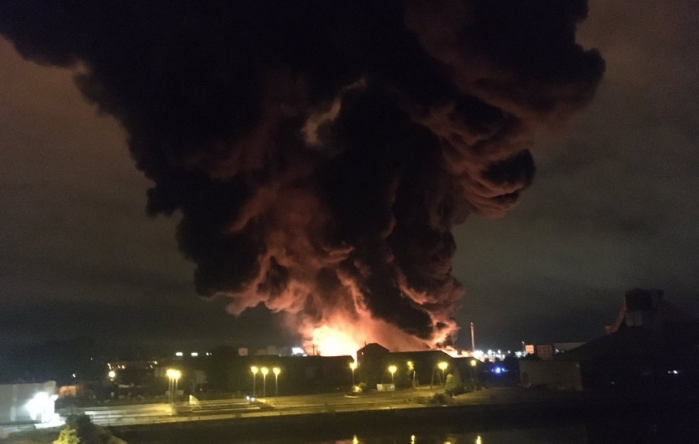 Rouen: un important incendie s'est déclaré dans une usine Seveso