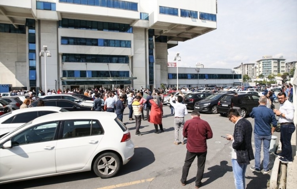 İstanbulda güclü zəlzələ