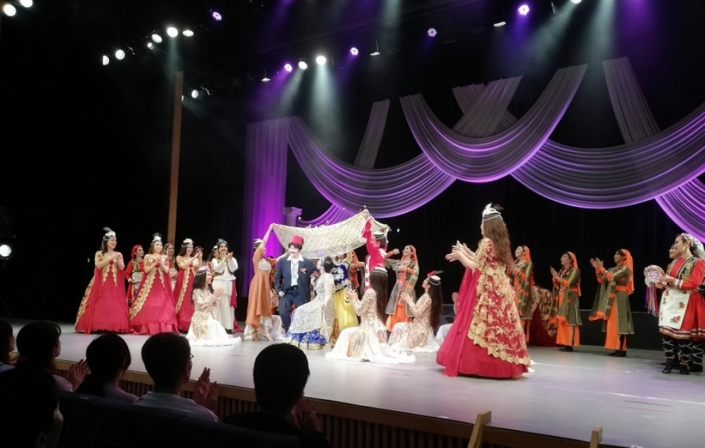 Operette "Arschin Mal Alan" von Uzeyir Hajibeyli in Japan aufgeführt
