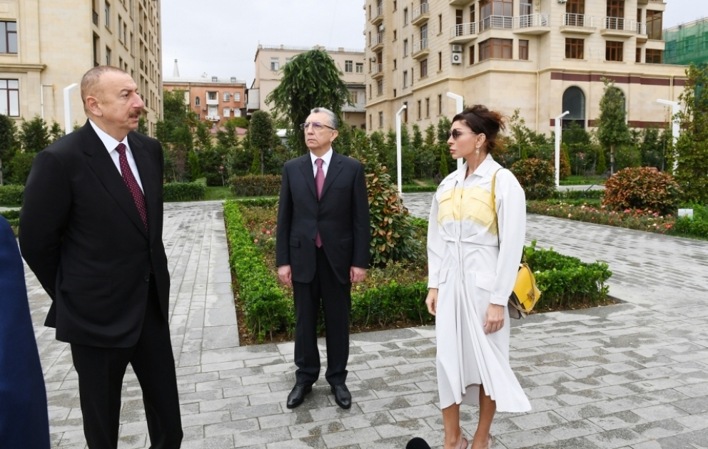 Im Stadtteil Nasimi von Baku neuer Park eröffnet