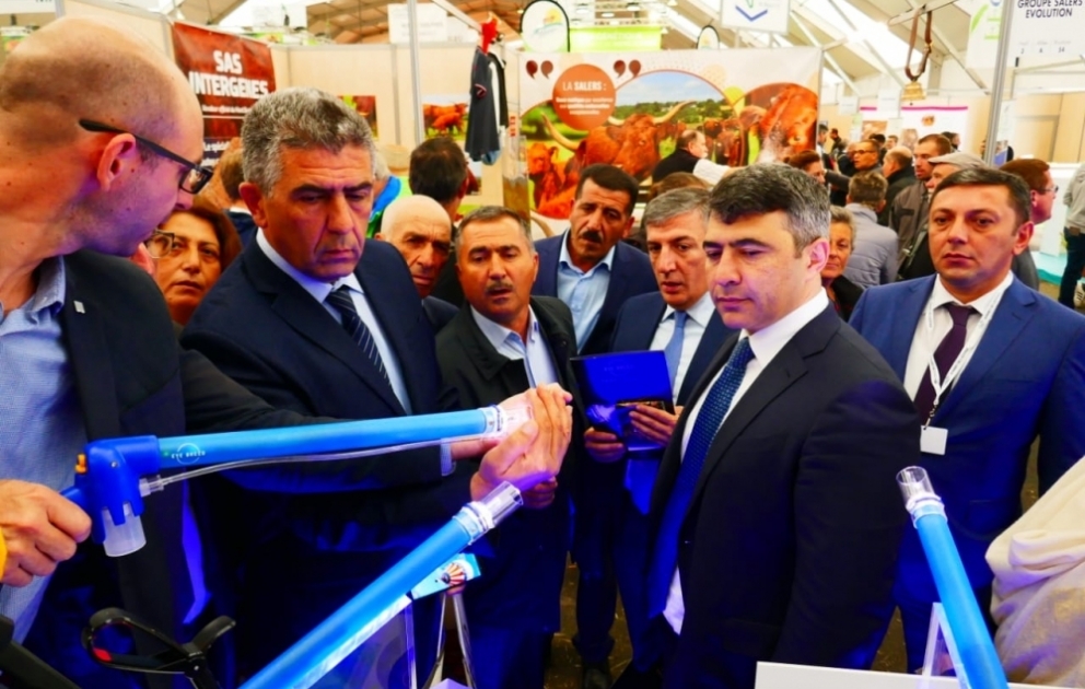 Kənd Təsərrüfatı Nazirliyinin nümayəndə heyəti Fransada heyvandarlıq sərgisinin açılışında iştirak edib