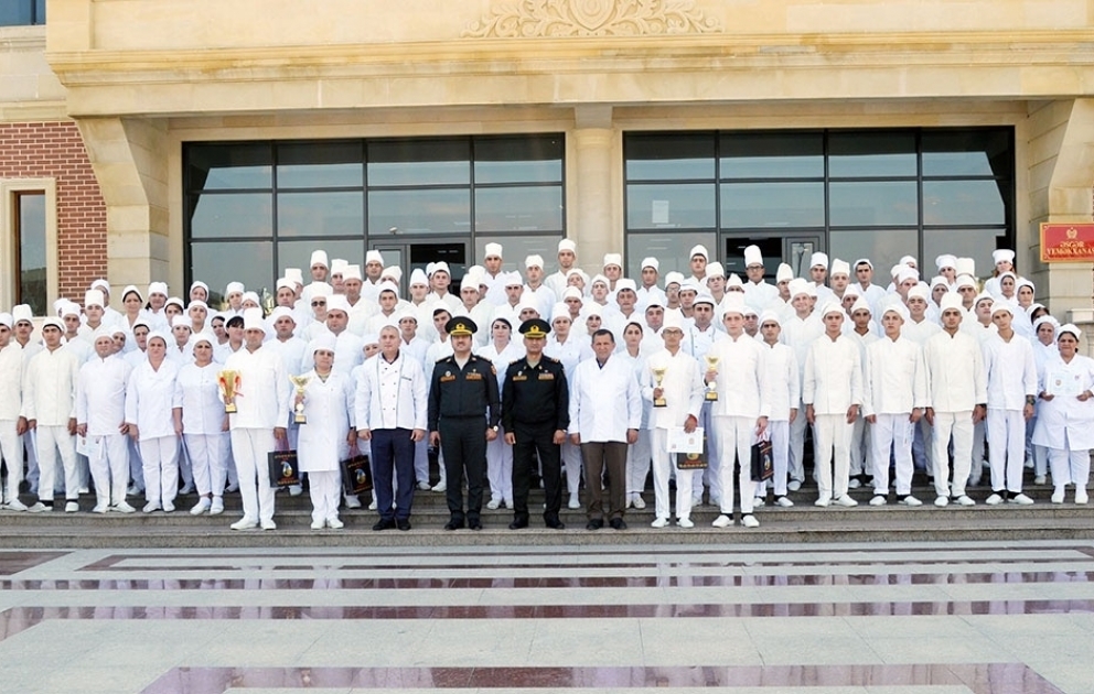 The graduates of the Military Chefs Training Courses were issued certificates