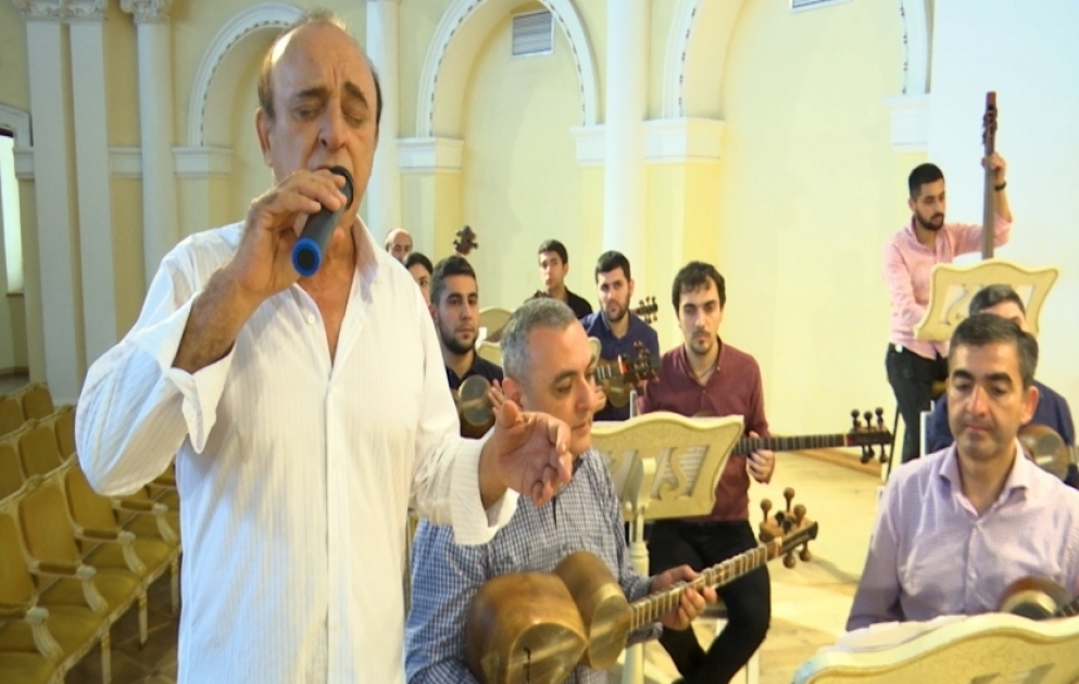 “Ayrılıq” mahnısının ifaçısı Yaqub Zurufçu: Bir görüş yaxşıdır yüz ayrılıqdan