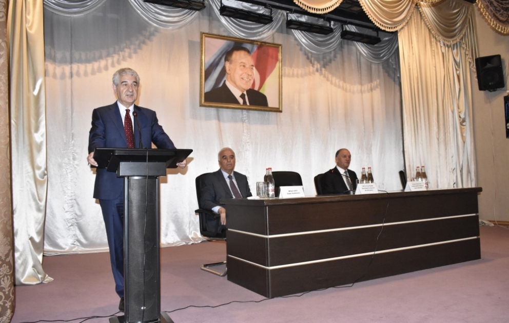 YAP Yevlax şəhər təşkilatının ərazi ilk partiya təşkilatları sədrlərinin iştirakı ilə müşavirə keçirilib