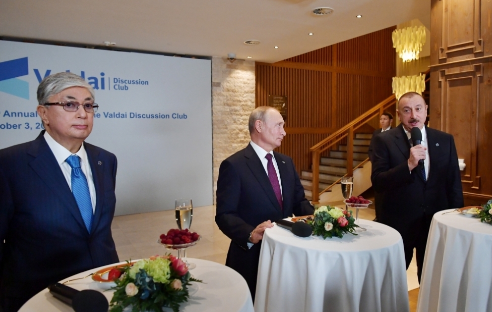 Informal meeting of heads of state with participants of 16th Annual Meeting of Valdai International Discussion Club was held