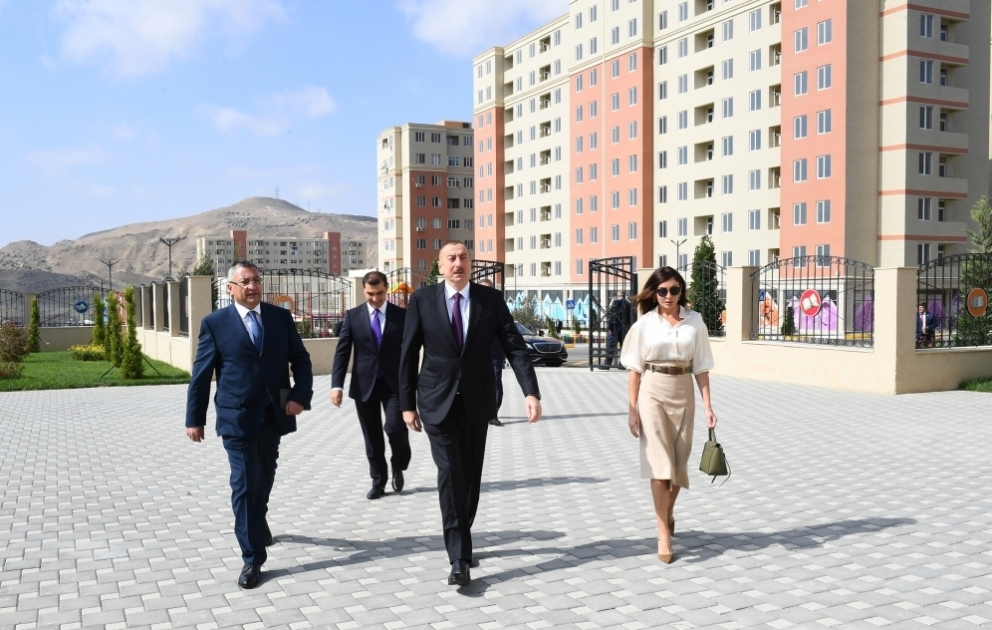 Le président Ilham Aliyev inaugure le complexe résidentiel Gobou Park-2, construit pour les personnes déplacées