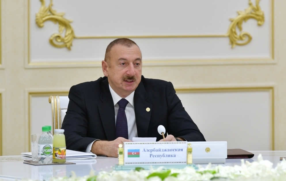 Prezident İlham Əliyev Aşqabadda MDB Dövlət Başçıları Şurasının məhdud tərkibdə iclasında iştirak edib