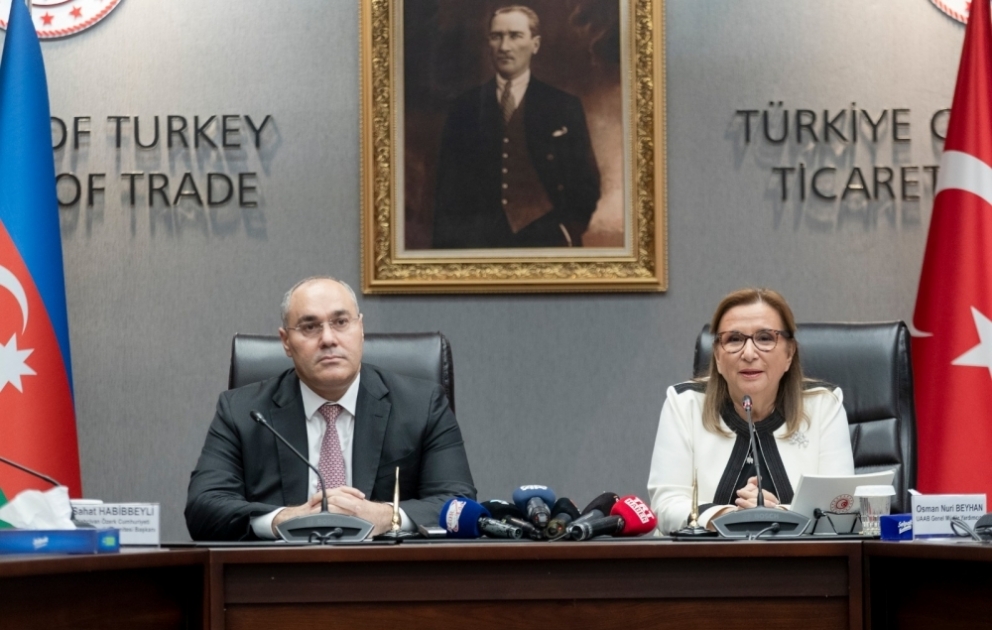 Azərbaycanla Türkiyə arasında sadələşdirilmiş gömrük dəhlizi haqqında anlaşma memorandumu imzalanıb