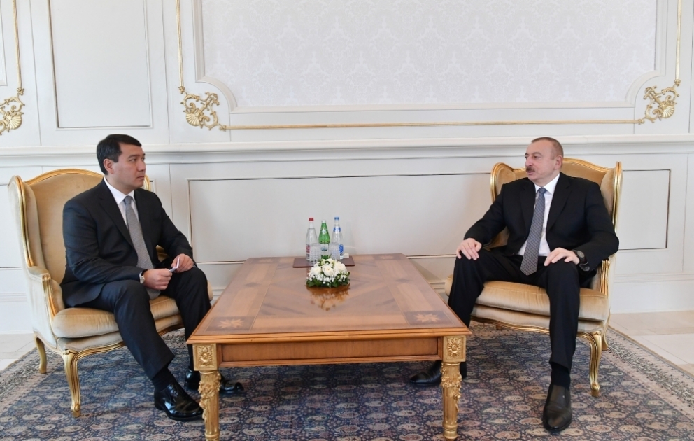 Präsident Ilham Aliyev empfängt neuen Botschafter Kasachstans