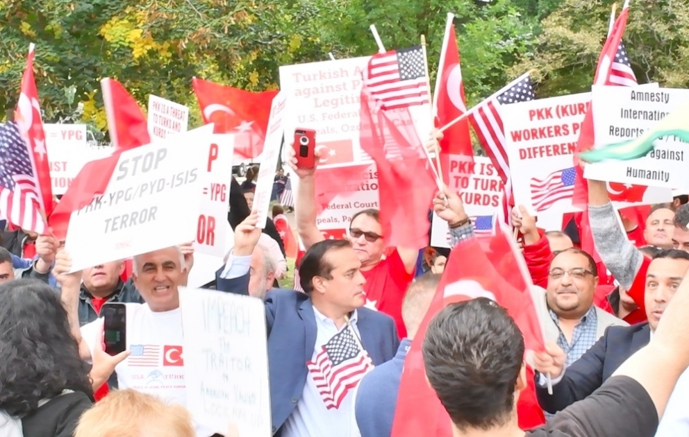 Vaşinqtonun türk və türkdilli icma nümayəndələri “Sülh çeşməsi” əməliyyatına dəstək mitinqi keçiriblər