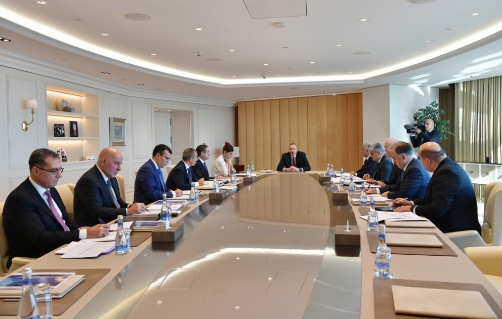 Azərbaycan Prezidenti İlham Əliyevin yanında iqtisadi müşavirə keçirilib