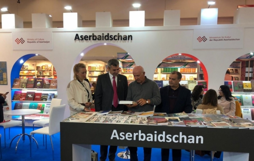 Ölkəmiz 71-ci Frankfurt Beynəlxalq Kitab Sərgisində təmsil olunur