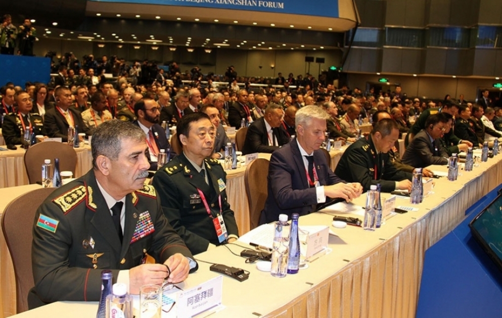 Azərbaycanın Müdafiə naziri Pekində Syanşan forumunda iştirak edir
