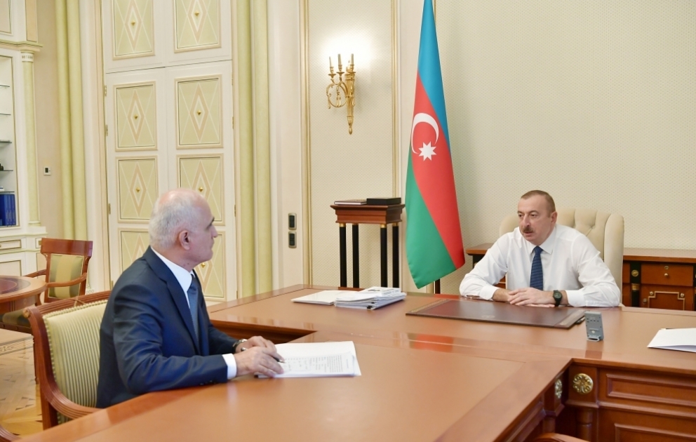Президент Ильхам Алиев принял Шахина Мустафаева в связи с назначением на новую должность