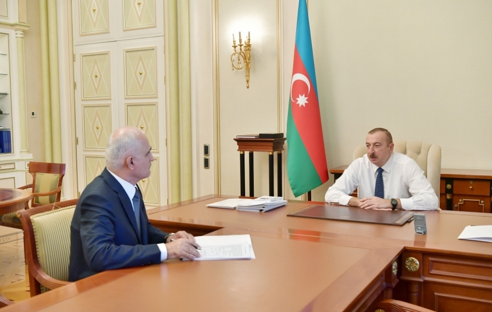Le président Ilham Aliyev reçoit Chahin Moustafayev à la suite de sa nomination à un nouveau poste