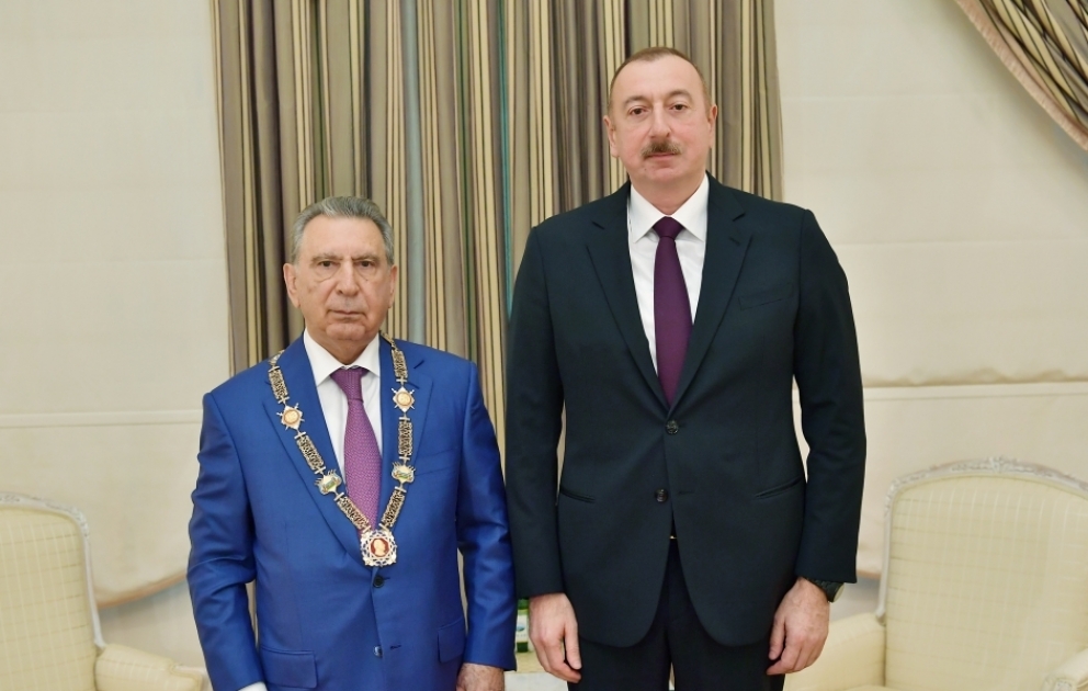 Prezident İlham Əliyev Ramiz Mehdiyevi qəbul edib və ona “Heydər Əliyev” ordenini təqdim edib