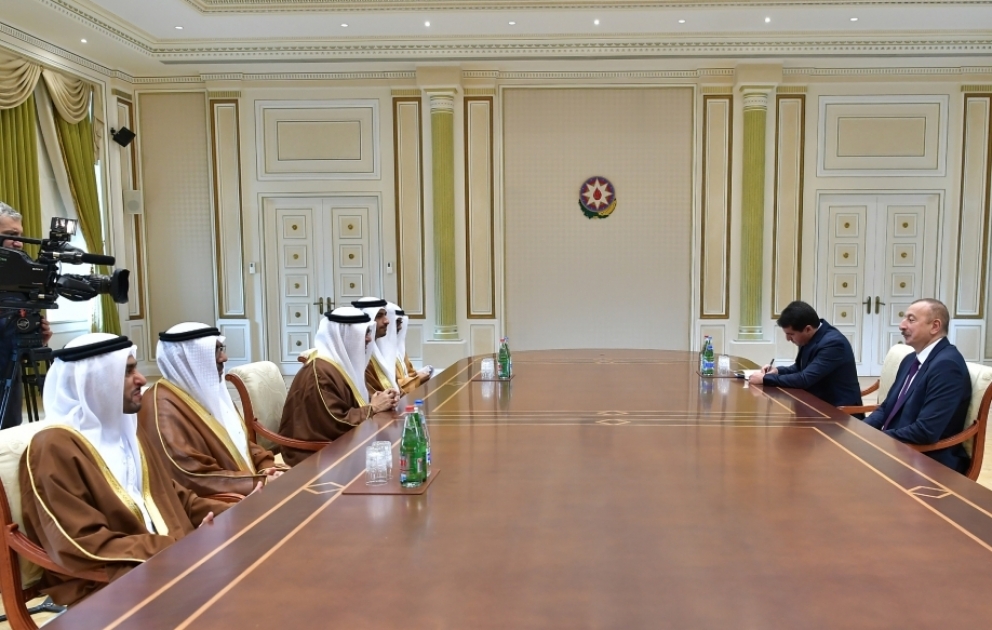 Le président de la République rencontre une délégation dirigée par le ministre d’Etat aux Affaires étrangères des EAU