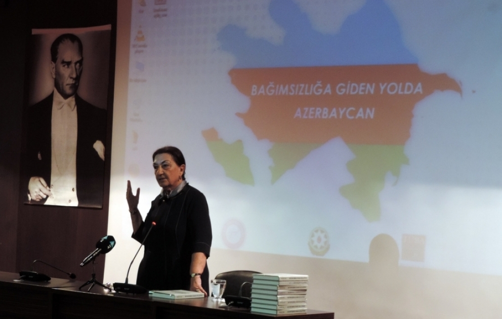 В Анкаре состоялась конференция на тему «Азербайджан на пути к независимости»