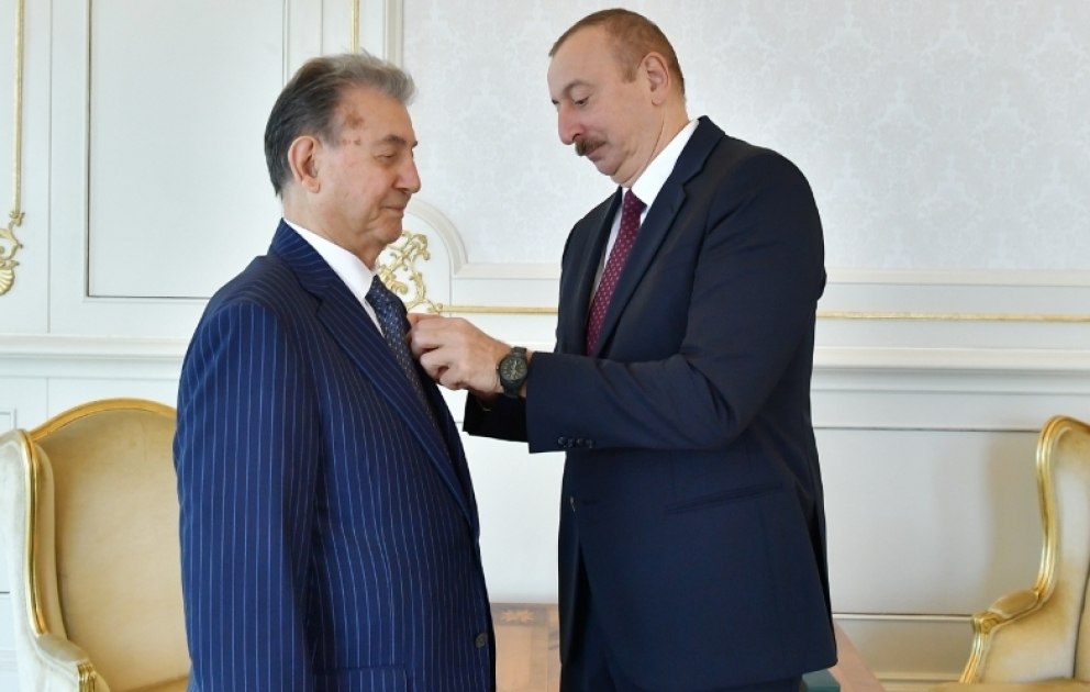 President Ilham Aliyev received academician Akif Alizade and presented "Labor" Order 1st Class to him