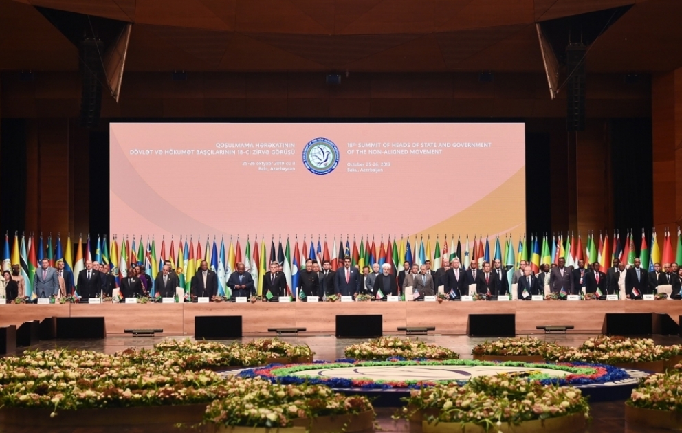 Bakıda Qoşulmama Hərəkatına üzv ölkələrin dövlət və hökumət başçılarının XVIII Zirvə Görüşü işə başlayıb
