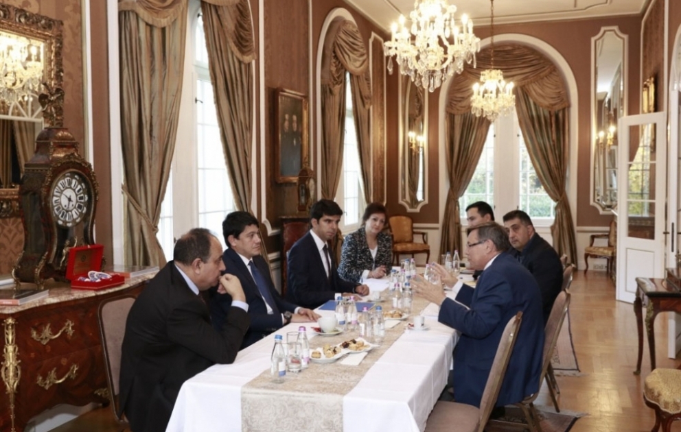 Budapeştdə türkdilli diasporun birgə fəaliyyəti müzakirə olunub