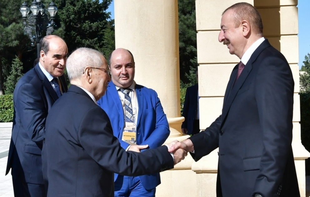 Präsident Ilham Aliyev empfängt Präsident von Algerien