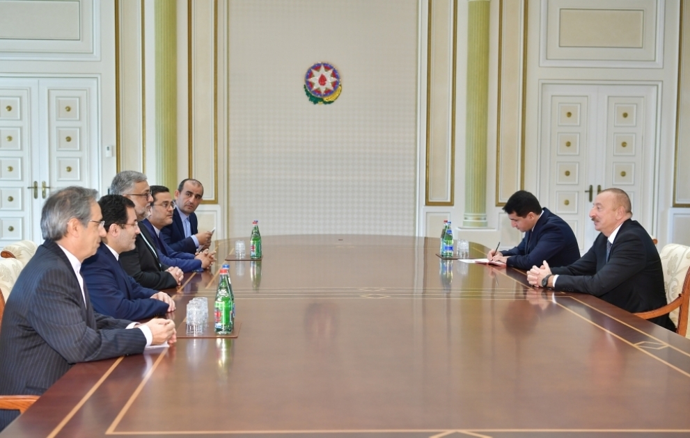 Staatspräsident Ilham Aliyev empfängt iranische Delegation