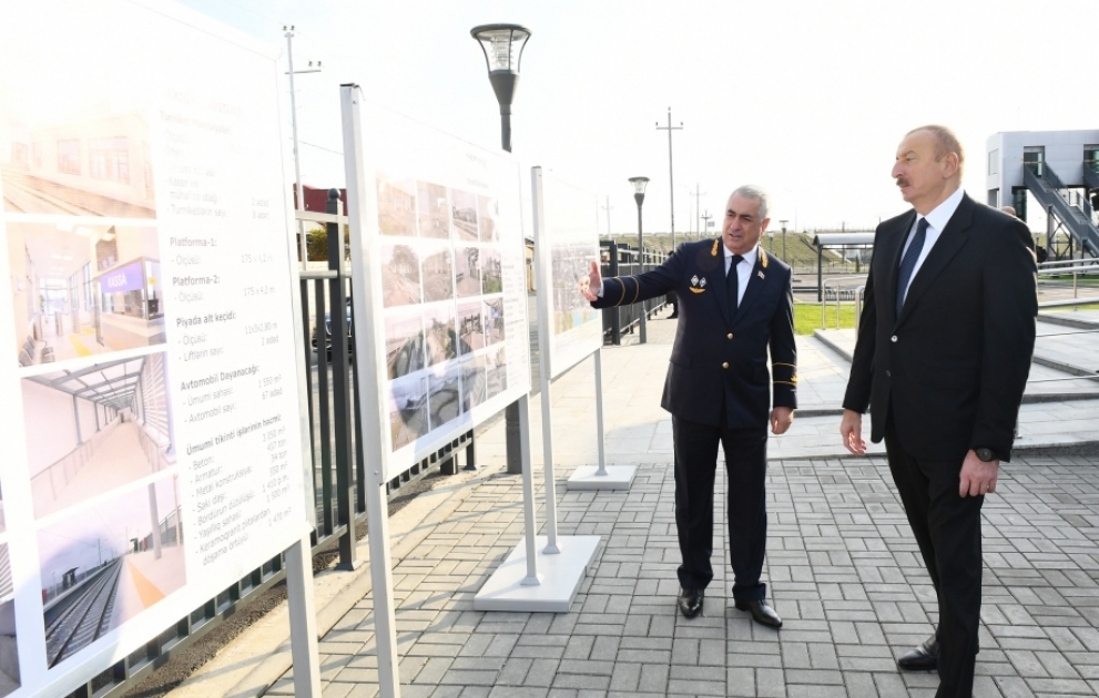 Präsident Ilham Aliyev weiht Bahnstation “Pirschaghi“ ein