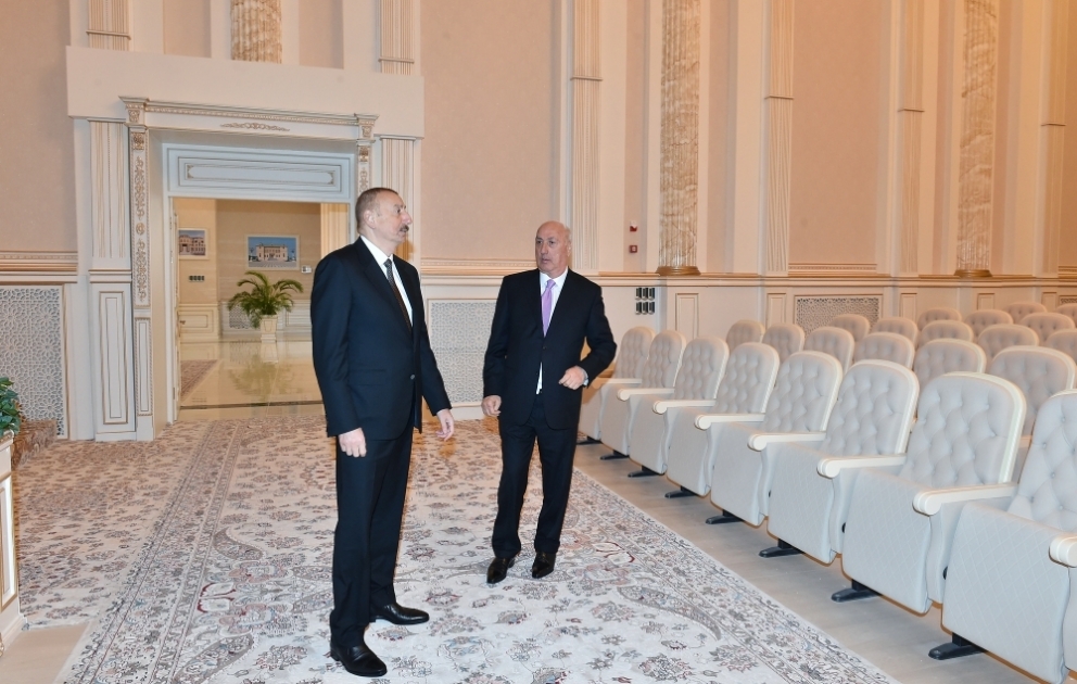 Präsident Ilham Aliyev weiht Mugham-Zentrum in Sumgayit ein