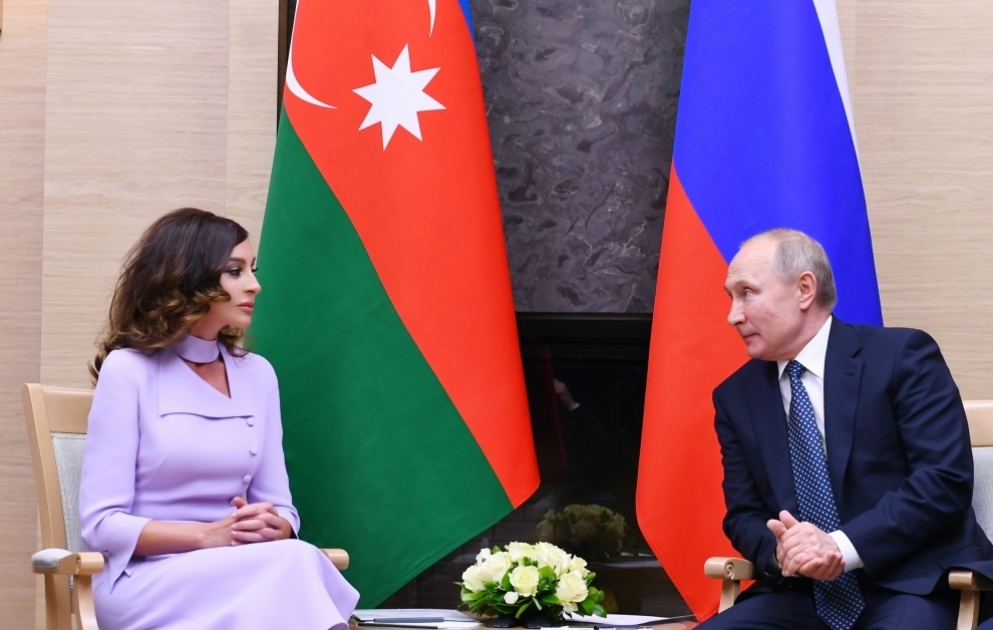 Azərbaycanın Birinci vitse-prezidenti Mehriban Əliyevanın
Moskvada Rusiya Prezidenti Vladimir Putinlə görüşü olub