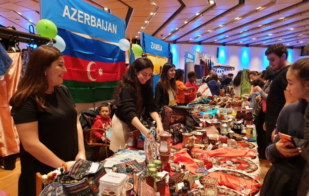 Avstriyada açılan beynəlxalq festival-bazarda milli mətbəx nümunələrimiz təqdim olunub