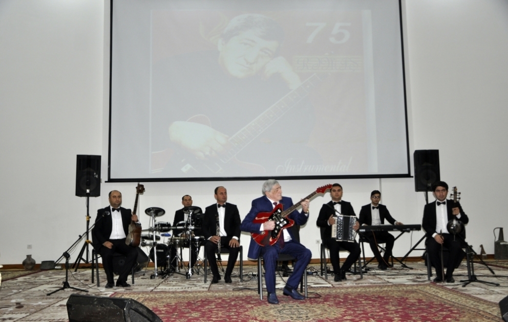 Ağdamda Xalq artisti Rafiq Hüseynovun 75 illik yubileyi qeyd edilib