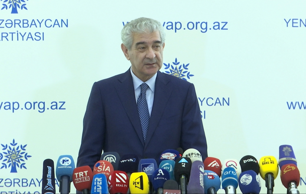 YAP-ın qərargahında partiyanın Siyası Şurasının iclası ilə əlaqədar mətbuat konfransı keçirilib