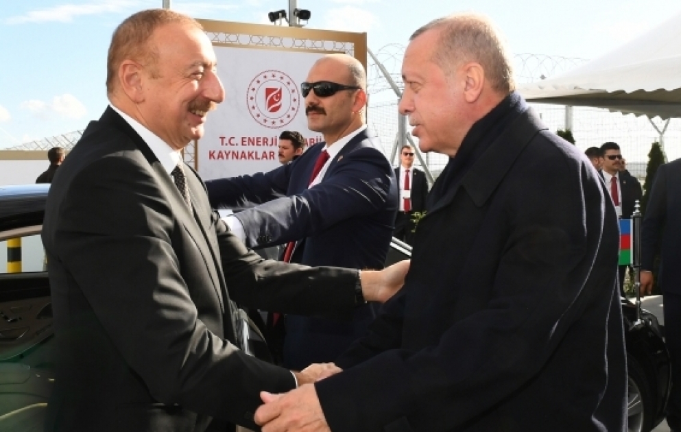 Türkiyənin İpsala qəsəbəsində TANAP qaz kəmərinin Avropa ilə birləşən hissəsinin açılış mərasimi keçirilib

Prezident İlham Əliyev mərasimdə iştirak edib