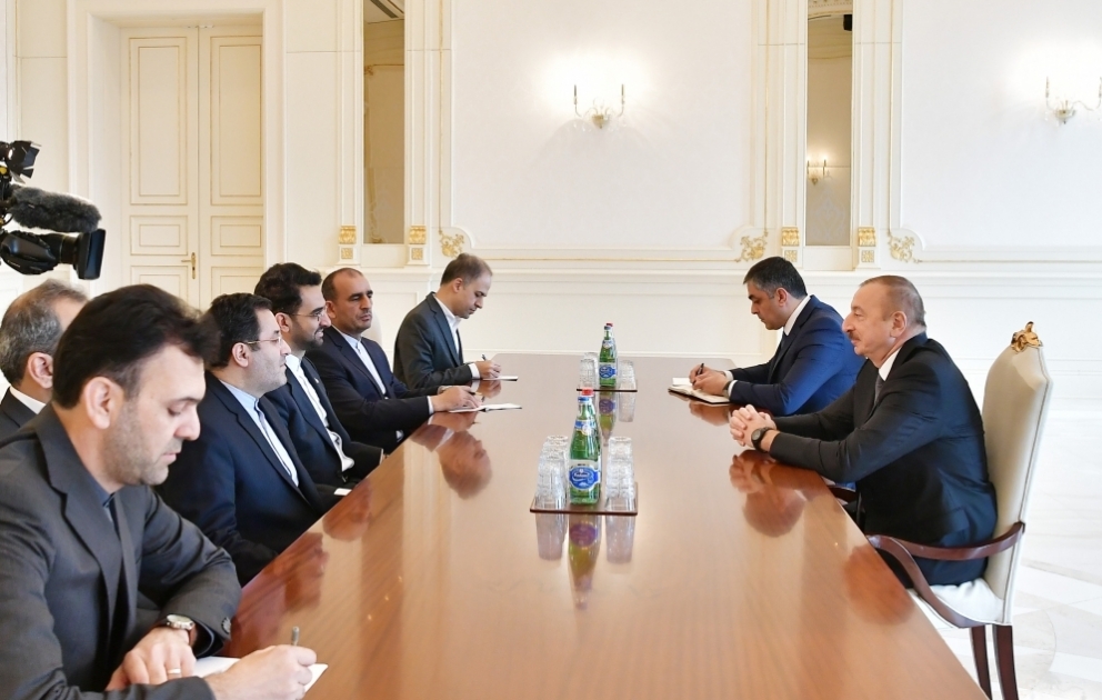Le président de la République rencontre une délégation menée par le ministre iranien des Technologies de l’information et des communications