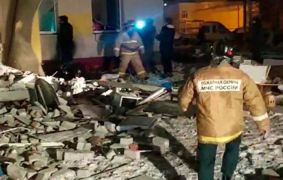 Rusiyada qaz partlayışı yaşayış binasını çökdürdü
