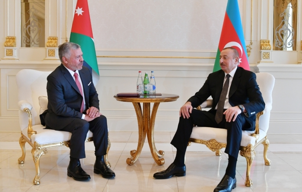 Entretien en tête-à-tête entre le président azerbaïdjanais et le roi de Jordanie