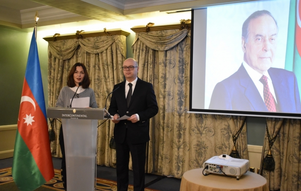 Madriddə ümummilli lider Heydər Əliyevin xatirəsinə həsr olunmuş anım tədbiri keçirilib