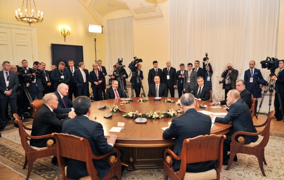 President Ilham Aliyev attended informal meeting of CIS heads of state in St. Petersburg
