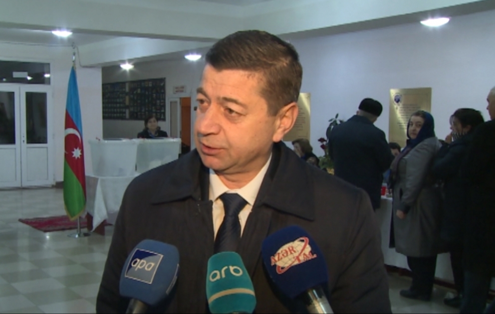 Xaçmazlı seçici: Bələdiyyə üzvlüyünə namizədlər arasından ən layiqli bildiklərimə səs verdim