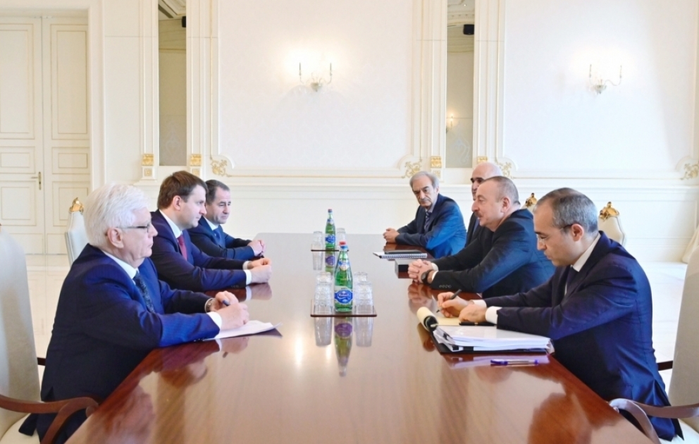 Le président de la République reçoit une délégation menée le ministre russe du Développement économique