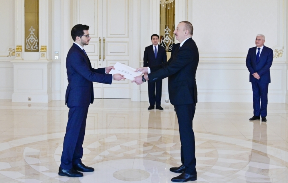 President Ilham Aliyev received credentials of incoming Israeli ambassador