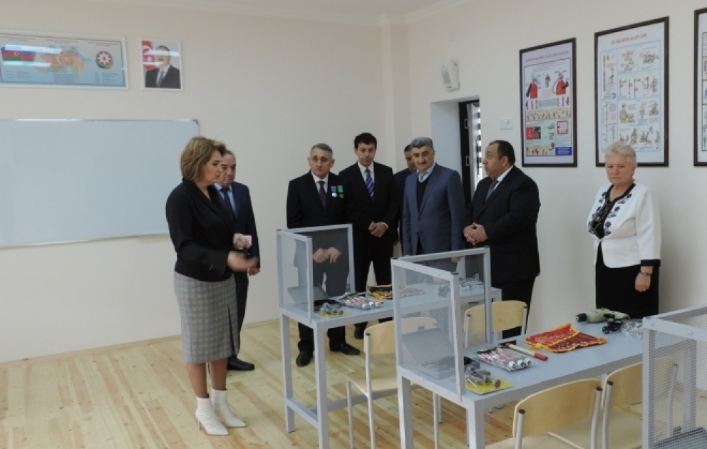 Xızıda 420 şagird yerlik yeni məktəb binası istifadəyə verilib