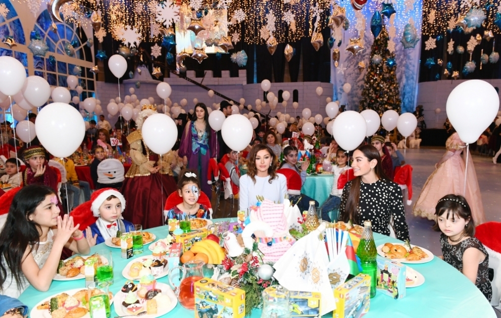La Fondation Heydar Aliyev organise une fête traditionnelle pour enfants 
La première vice-présidente Mehriban Aliyeva assiste à la fête