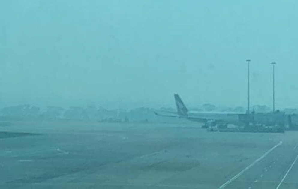 Melburn aeroportunu su basdı - təyyarə uçuşları təxirə salındı