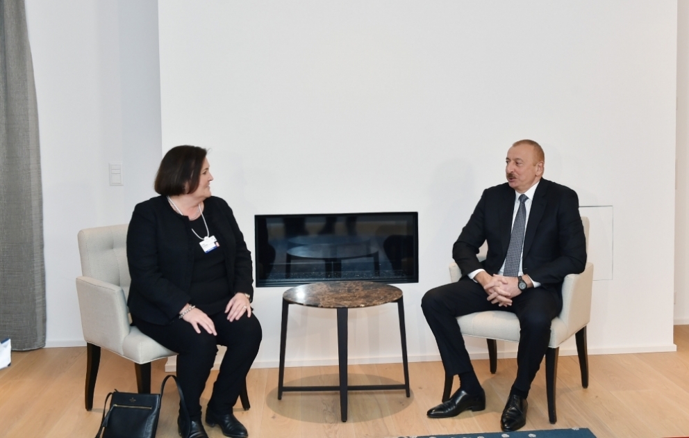 President Ilham Aliyev met with CISCO Executive Vice President and Chief Financial Officer in Davos